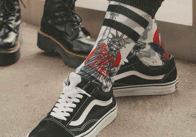 Skull Socks 101: il biglietto per la città cool dei vostri piedi con i calzini americani
